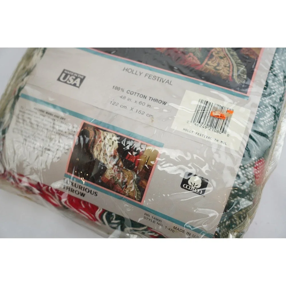 Crown Crafts Throw Blanket Unisex 48x60 Green Holly Festival Cotton Tapestry NEW